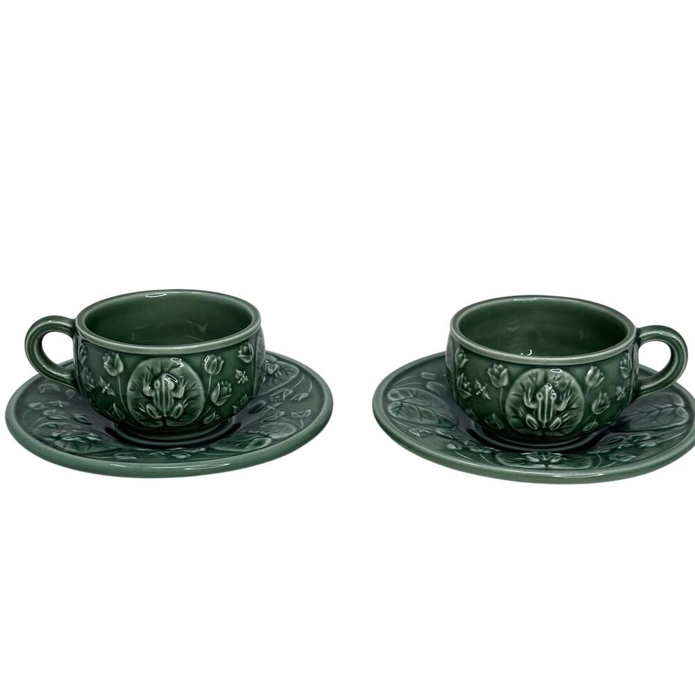 2 Vintage Bordallo Pinheiro Frog on Lily Pad Teacup & Saucer Majolica GREEN